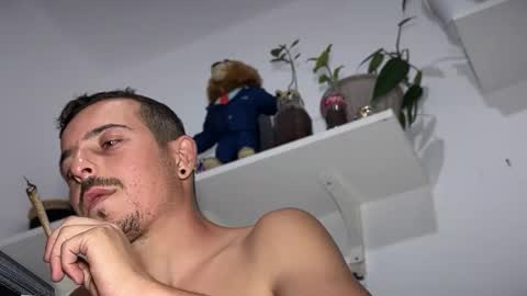 Snapshot of or690 chatting on October 2025 06:07:01 PM or online show from October 2025 06:07:01 PM