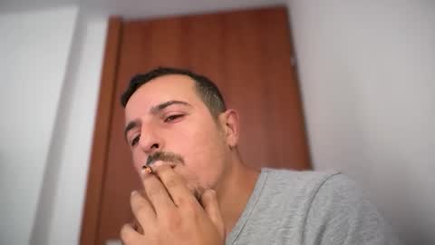 Snapshot of or690 chatting on October 2025 08:48:01 AM or online show from October 2025 08:48:01 AM