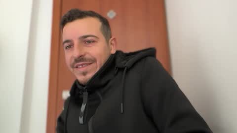 Snapshot of or690 chatting on December 2025 10:20:01 AM or online show from December 2025 10:20:01 AM