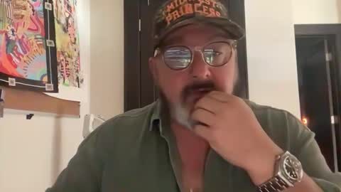Snapshot of oralbear chatting on June 2026 03:14:02 PM Pussymouth33 online show from June 2026 03:14:02 PM