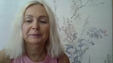 orange_luv online show from August 2026 11:45:01 AM
