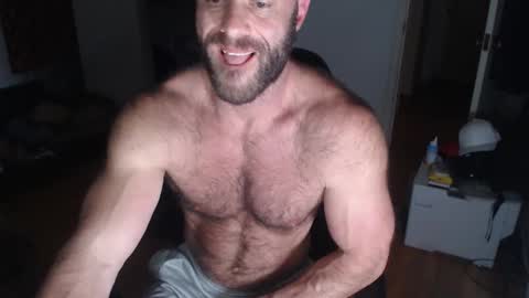 Snapshot of oregon87 chatting on March 2025 03:32:01 AM The Oregon Lumberjack online show from March 2025 03:32:01 AM