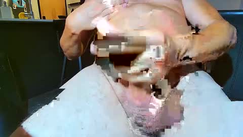 Snapshot of orgasmoutlet chatting on October 2025 01:25:01 AM MapleSyrup online show from October 2025 01:25:01 AM