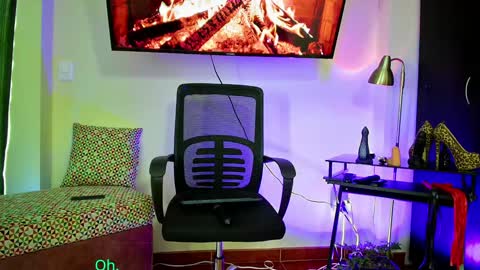 Oriana online show from January 2025 08:58:02 PM