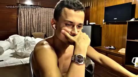 Fansly and Instagram -  online show from November 2025 02:51:01 PM