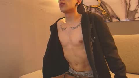 orus_241 online show from October 2025 07:44:02 PM