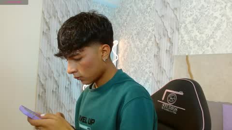 osamu_tay online show from April 2026 03:00:01 AM