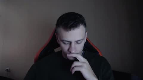 Snapshot of oscar_sssky chatting on October 2025 12:03:01 PM Oscar online show from October 2025 12:03:01 PM