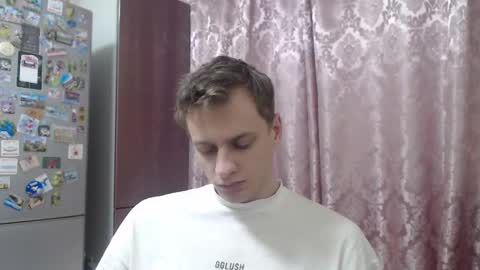 Snapshot of oscar_sssky chatting on December 2025 01:17:02 PM Oscar online show from December 2025 01:17:02 PM