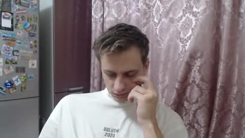 Snapshot of oscar_sssky chatting on December 2025 08:38:02 PM Oscar online show from December 2025 08:38:02 PM