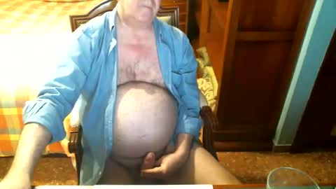 Snapshot of oscarw chatting on April 2026 03:23:01 PM Oscar online show from April 2026 03:23:01 PM