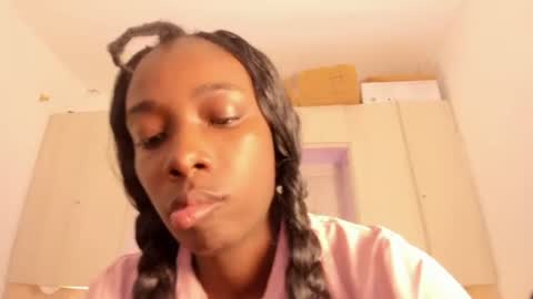 Snapshot of oshun_444 chatting on June 2026 12:03:01 PM oshun_444 online show from June 2026 12:03:01 PM