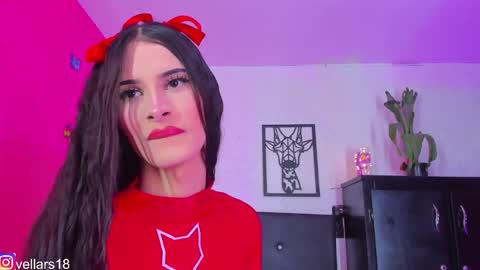 vella online show from November 2025 08:20:02 PM