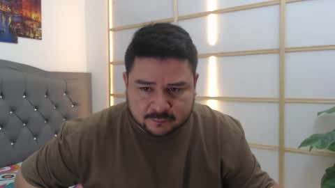 Snapshot of oso_gael chatting on May 2026 05:42:01 PM Bear Gael online show from May 2026 05:42:01 PM