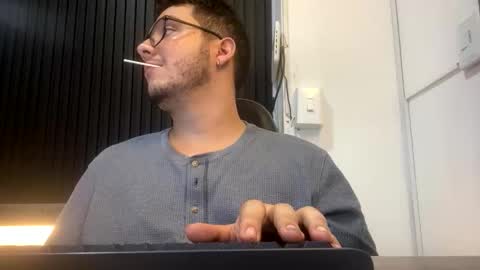 juan online show from October 2025 04:56:01 AM