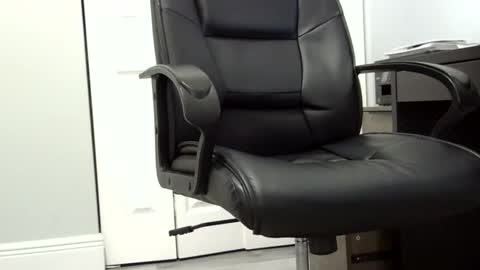 Ossi online show from April 2026 08:29:01 PM