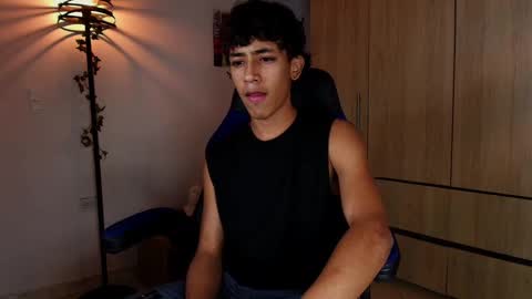 ostin 18hot online show from March 2025 02:25:02 AM