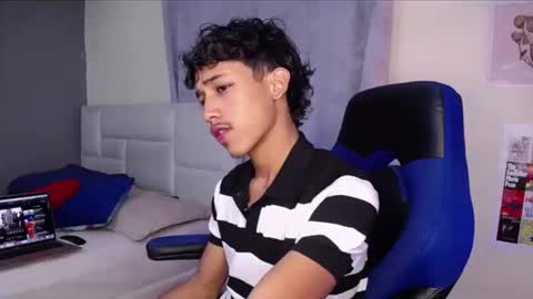 ostin 18hot online show from September 2025 02:33:02 AM