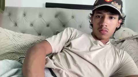 ostin 18hot online show from April 2026 04:15:01 AM