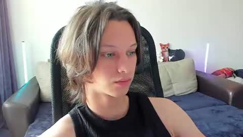 Snapshot of ostin_meoww chatting on June 2026 10:46:02 AM Ostin online show from June 2026 10:46:02 AM