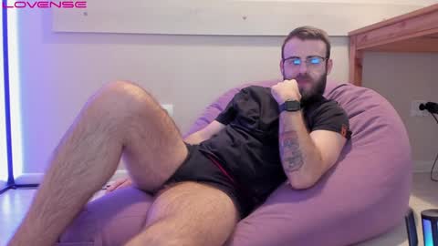 Snapshot of otishairy chatting on February 2025 10:51:02 PM Otis online show from February 2025 10:51:02 PM