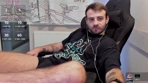 Snapshot of otishairy chatting on October 2025 09:04:02 PM Otis online show from October 2025 09:04:02 PM