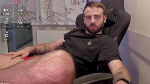 Snapshot of otishairy chatting on November 2025 10:43:02 PM Otis online show from November 2025 10:43:02 PM