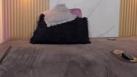 Otto Andrew online show from February 2026 08:07:02 PM