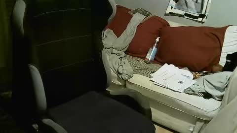 ouinnybis195625 online show from October 2025 11:10:02 AM