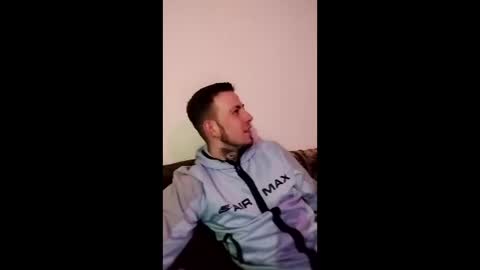 Owen kayz online show from March 2026 09:09:02 PM