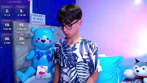 Snapshot of owenblue__ chatting on December 2024 05:59:02 AM Owen Independent model online show from December 2024 05:59:02 AM