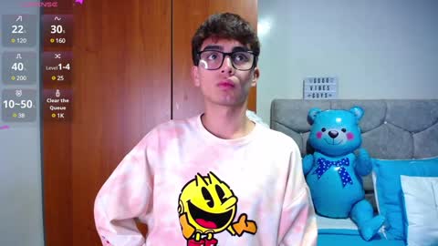 Snapshot of owenblue__ chatting on January 2025 12:10:01 AM Owen Independent model online show from January 2025 12:10:01 AM