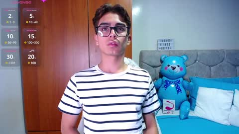 Snapshot of owenblue__ chatting on January 2025 05:16:01 AM Owen Independent model online show from January 2025 05:16:01 AM