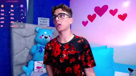 Snapshot of owenblue__ chatting on February 2025 02:17:02 AM Owen Independent model online show from February 2025 02:17:02 AM