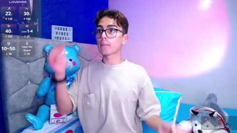 Snapshot of owenblue__ chatting on March 2025 06:03:01 AM Owen Independent model online show from March 2025 06:03:01 AM