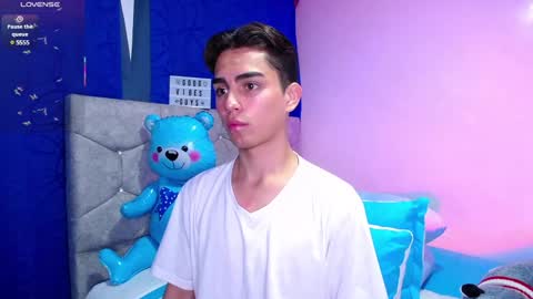 Snapshot of owenblue__ chatting on March 2025 06:57:02 AM Owen Independent model online show from March 2025 06:57:02 AM