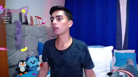 Snapshot of owenblue__ chatting on September 2025 11:30:02 PM Owen Independent model online show from September 2025 11:30:02 PM