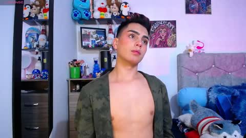 Owen  Independent model  online show from February 2026 07:17:01 AM