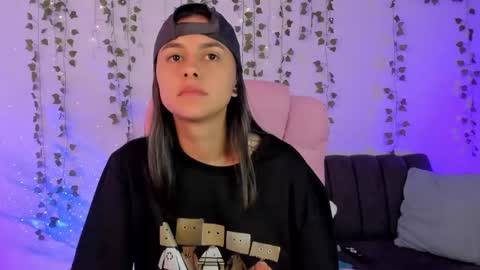 Snapshot of owenfoxx1 chatting on December 2025 02:32:02 PM Owen foxx online show from December 2025 02:32:02 PM