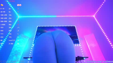 oxlemon online show from December 2024 03:04:02 AM