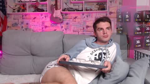 Snapshot of oxmikexo chatting on December 2024 03:02:02 PM Mike online show from December 2024 03:02:02 PM