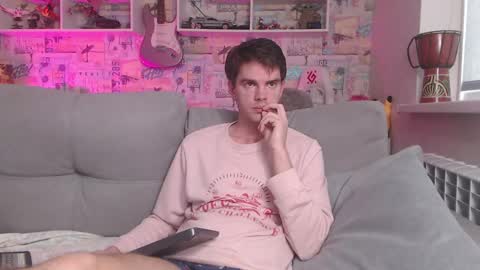 Snapshot of oxmikexo chatting on February 2025 12:05:02 PM Mike online show from February 2025 12:05:02 PM