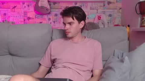 Snapshot of oxmikexo chatting on February 2025 02:44:01 PM Mike online show from February 2025 02:44:01 PM