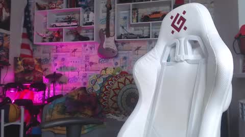 Snapshot of oxmikexo chatting on March 2025 01:59:02 PM Mike online show from March 2025 01:59:02 PM