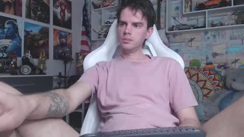 Snapshot of oxmikexo chatting on March 2025 10:29:02 AM Mike online show from March 2025 10:29:02 AM