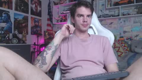 Snapshot of oxmikexo chatting on March 2025 01:34:01 PM Mike online show from March 2025 01:34:01 PM