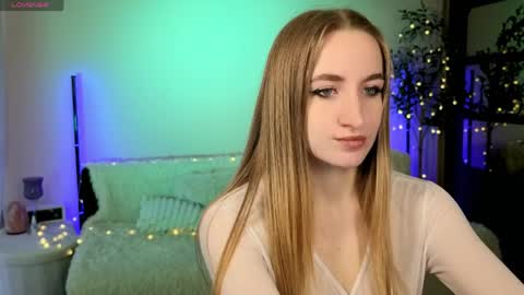 Oxy Foxie online show from April 2026 03:20:02 PM