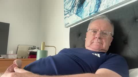 ozhairybearxxxx online show from May 2026 01:01:02 AM