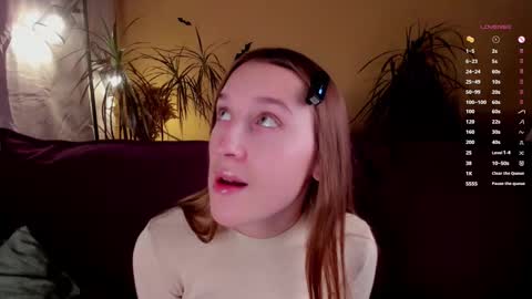 Caroline or just Lina online show from October 2025 01:06:02 AM