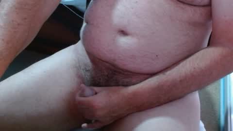 Snapshot of ozzieozzieoi chatting on January 2025 12:48:02 AM HairyolOz online show from January 2025 12:48:02 AM